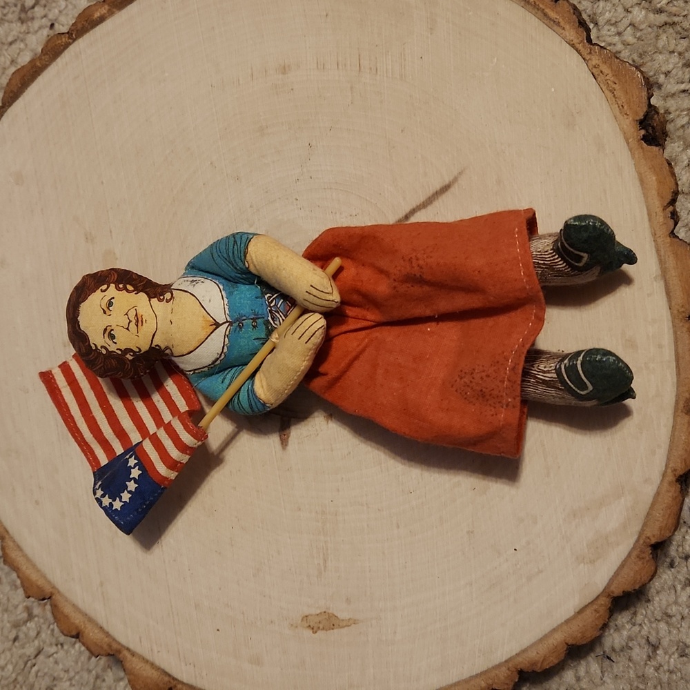 Vintage 1979 Hallmark Set 4 Doll Toys Davy Crockett Mark Twain & More - Picture 2 of 15